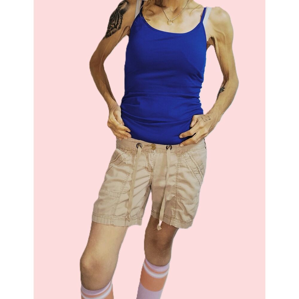 Unionbay ~ Sand Beige Casual Cargo Shorts ~ Size 3